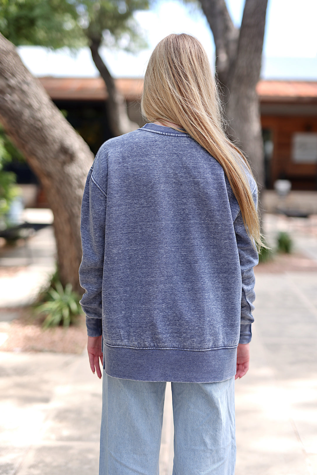 Don't Make Me Text Santa 🎅🏻 (Navy Heather) - Burnout Sweatshirt