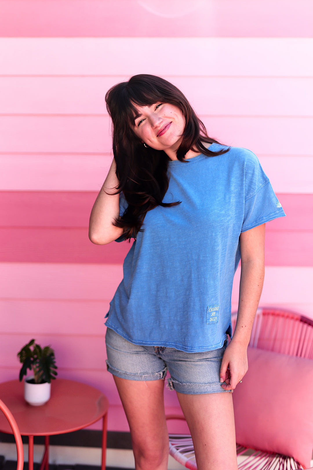 Women's blue casual t-shirt in soft fabric with 'Choose Joy Daily' print, perfect for summer.