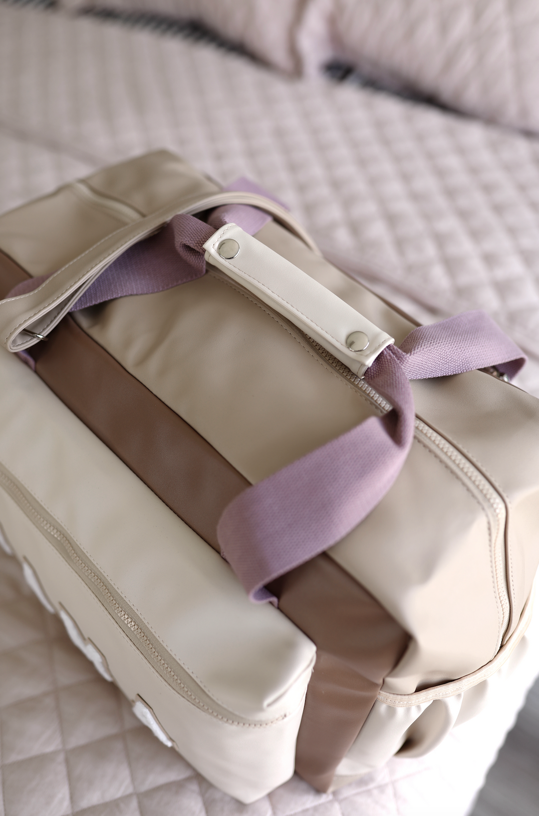 Duffle Bag - MAMA *ARI* Color Block (Lavender/Latte)